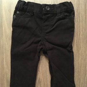 🥳Little boys skinny jeans 👖⚽️